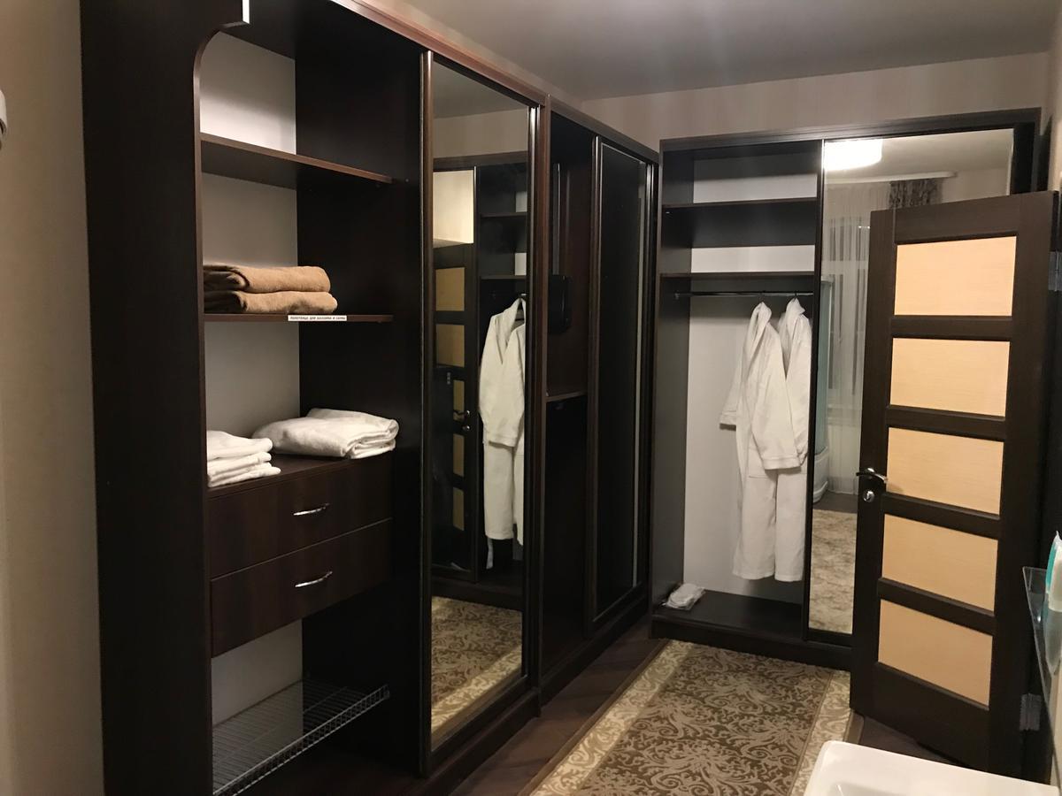 Hotel Villa Venice Vinnytsia Extérieur photo